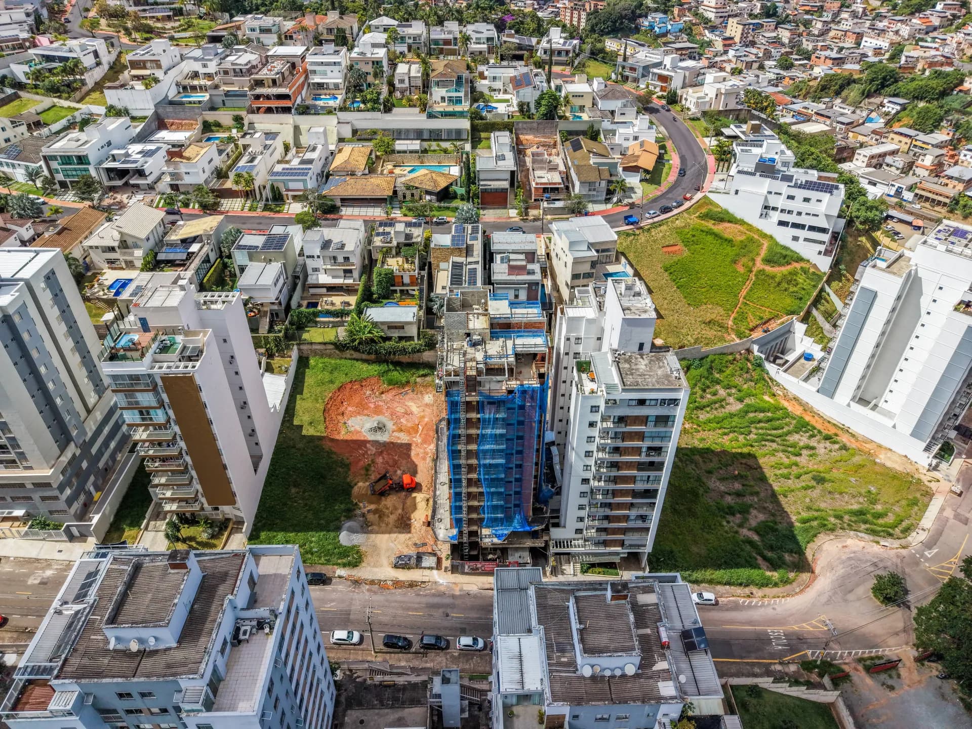 Obra Abril 2026, Firenze, Estrela Sul, Juiz de Fora